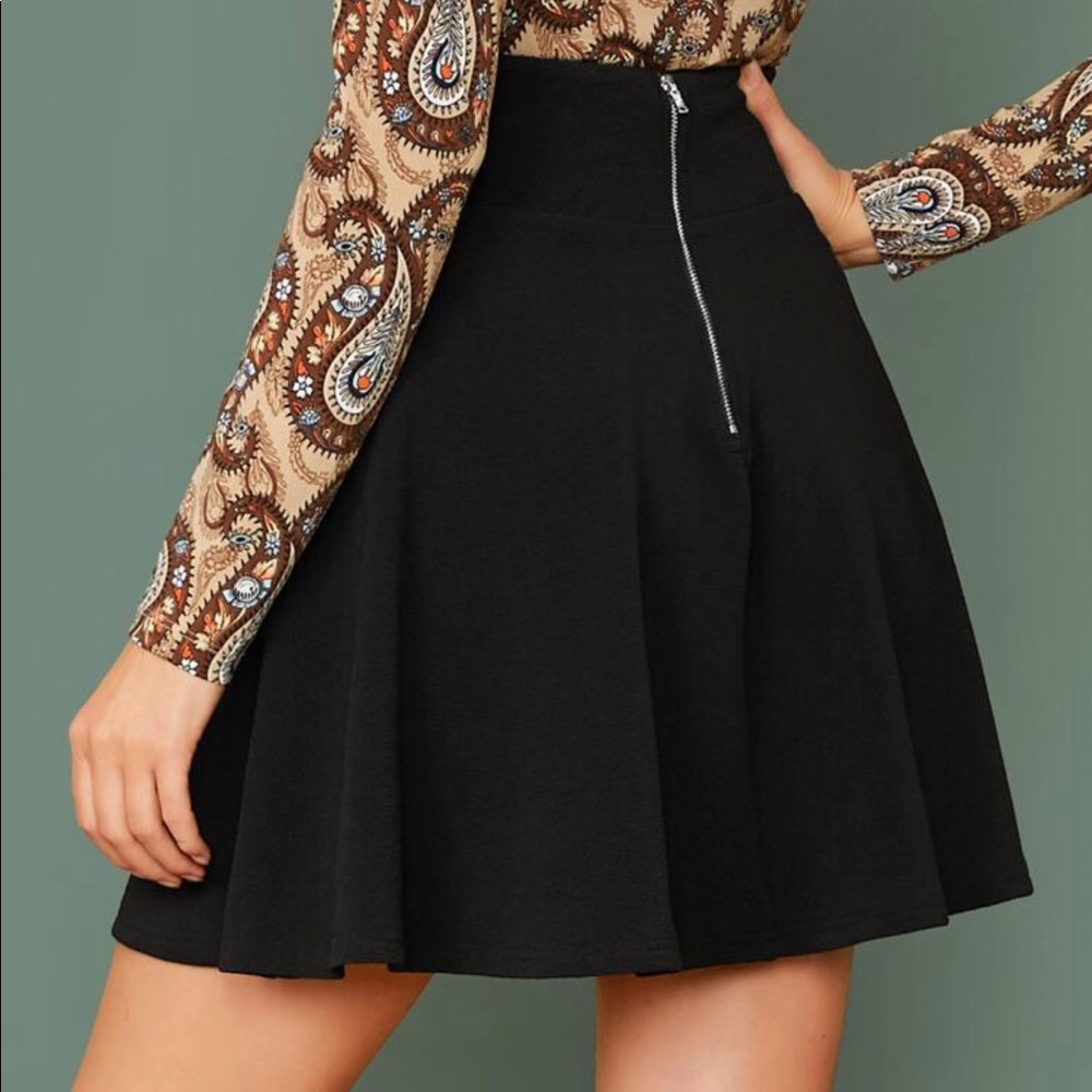 High waisted skirt